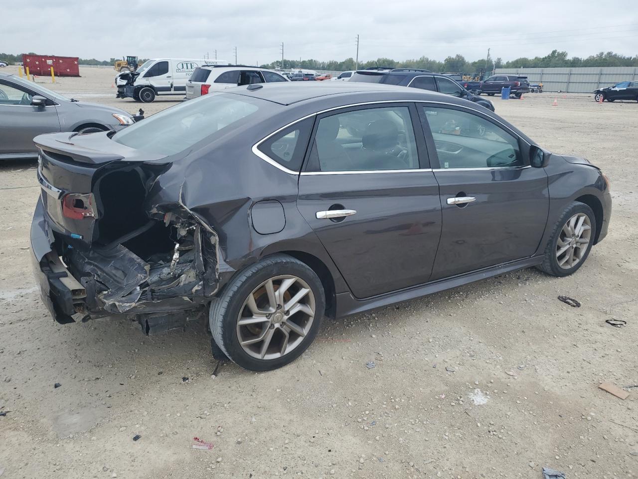 2013 Nissan Sentra - Image 3