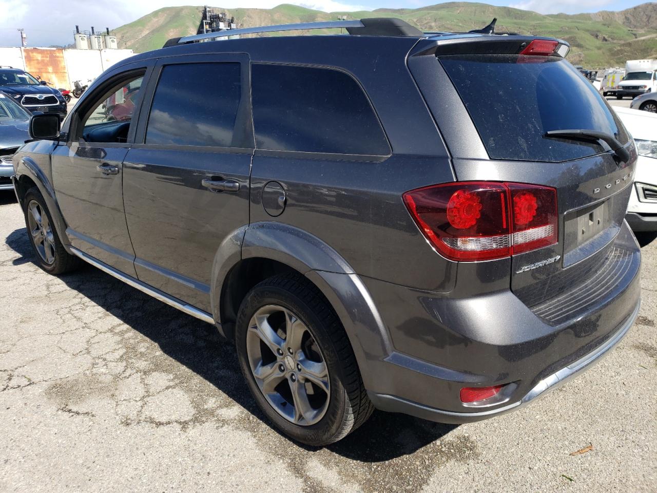 2017 Dodge Journey - Image 2