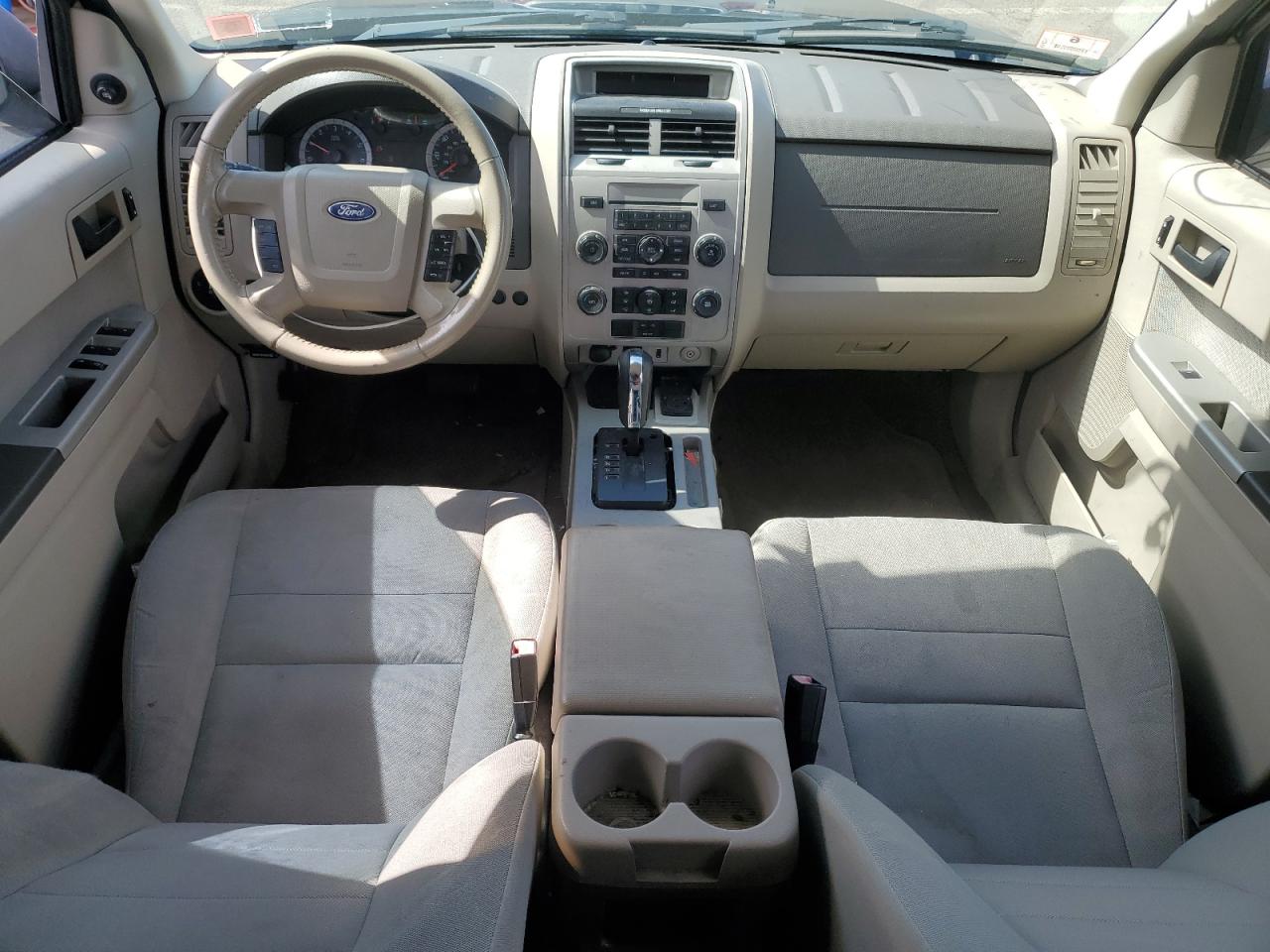 2010 Ford Escape - Image 8