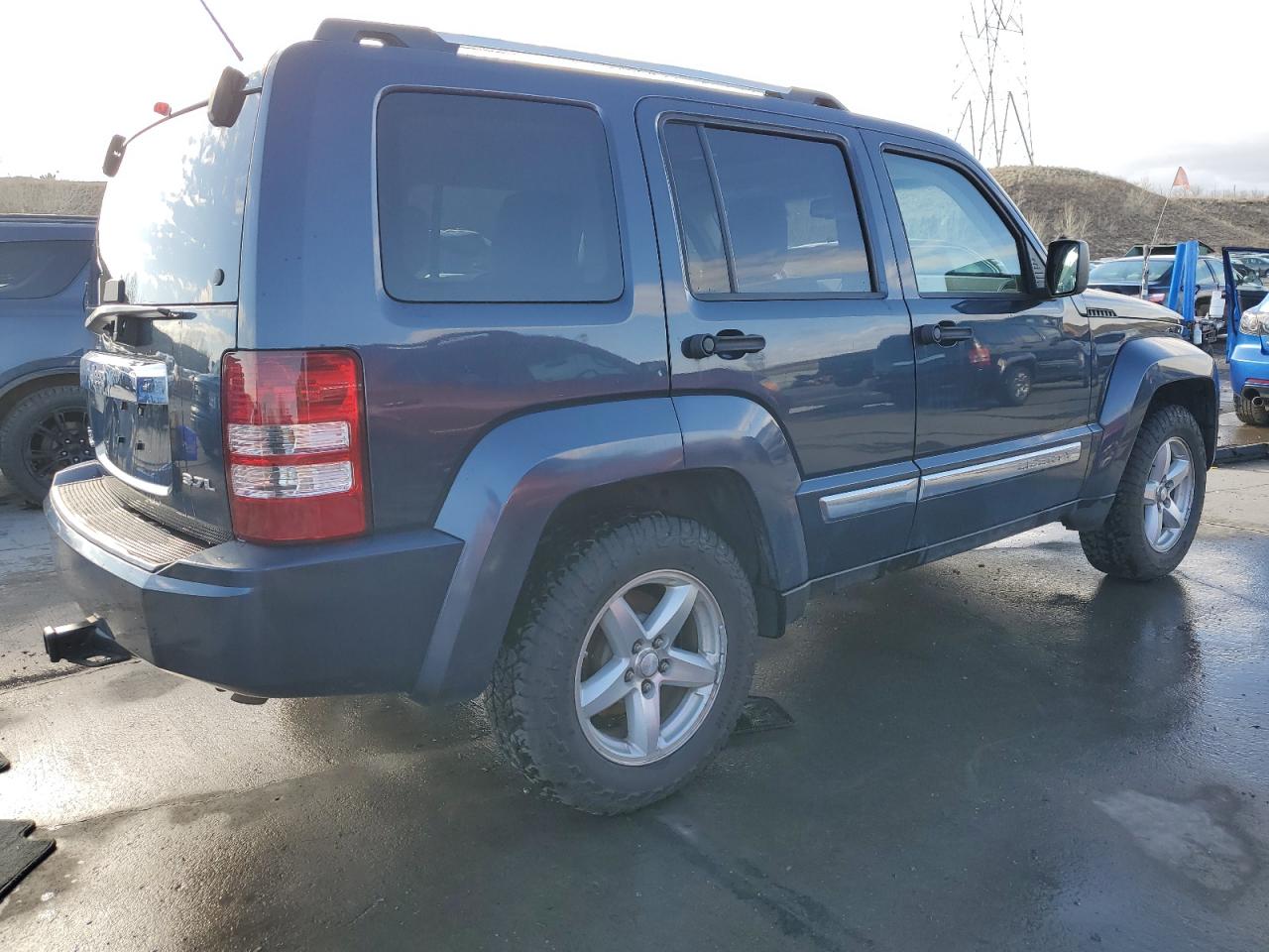 2008 Jeep Liberty (North America) - Image 3