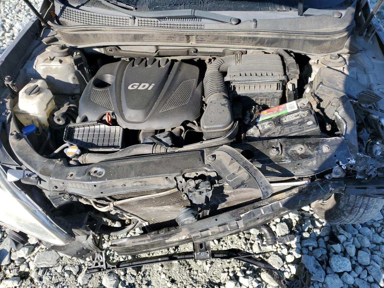 2011 Hyundai Sonata - Image 13
