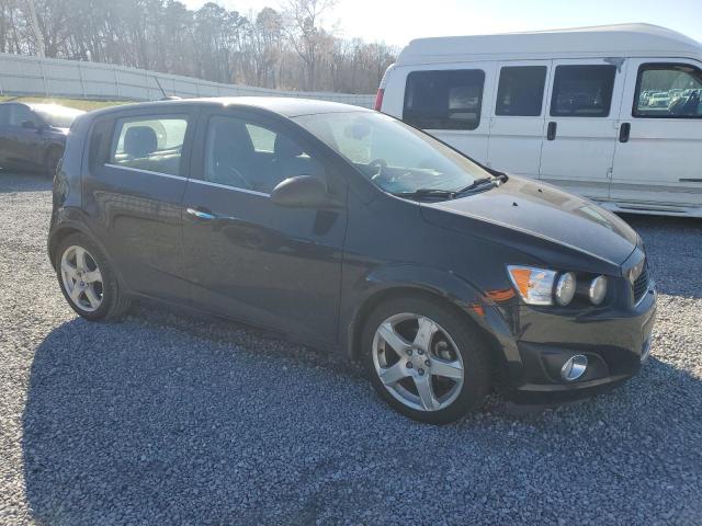 Хетчбеки CHEVROLET SONIC 2016 Чорний