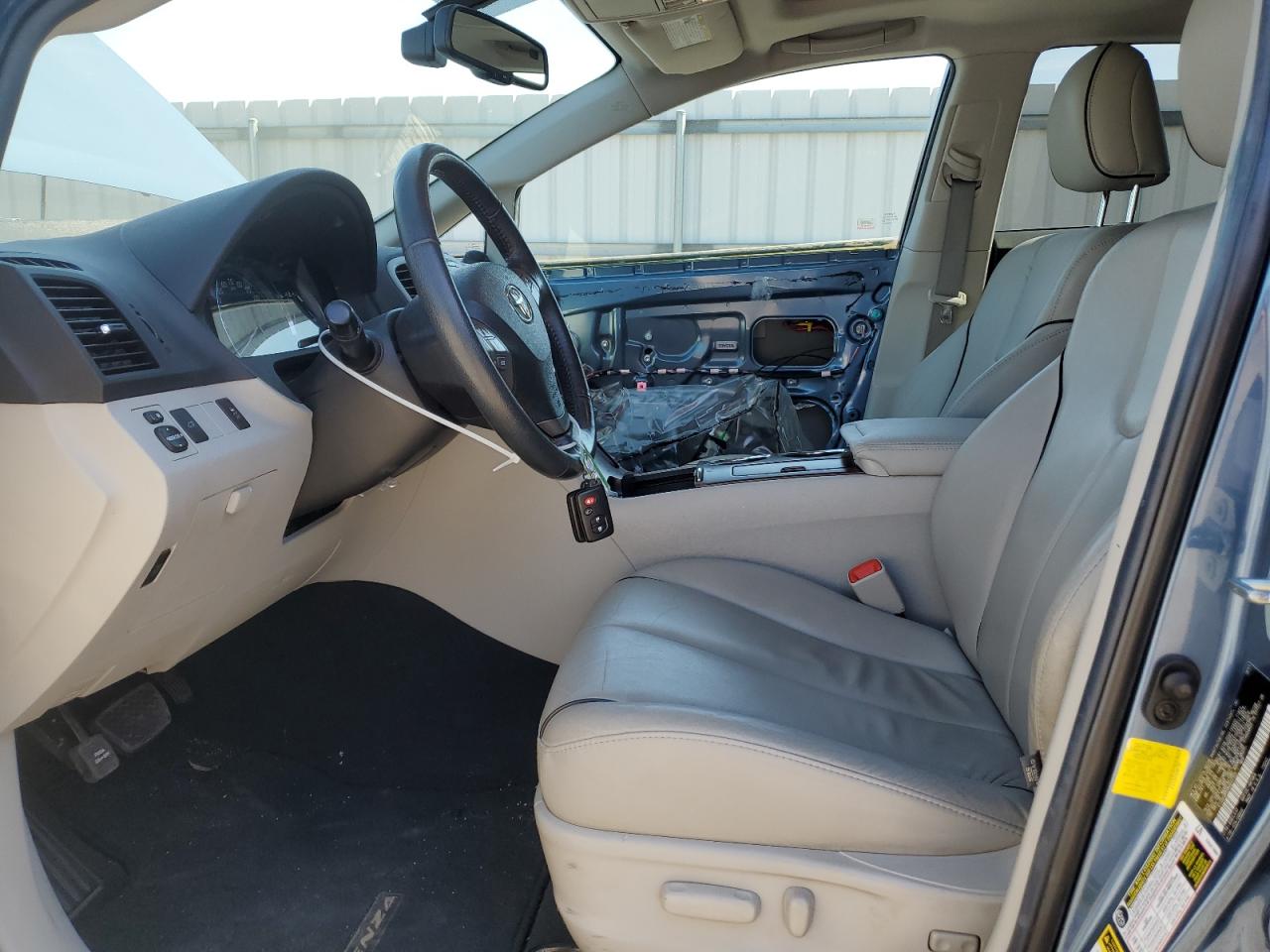 2011 Toyota Venza - Image 7