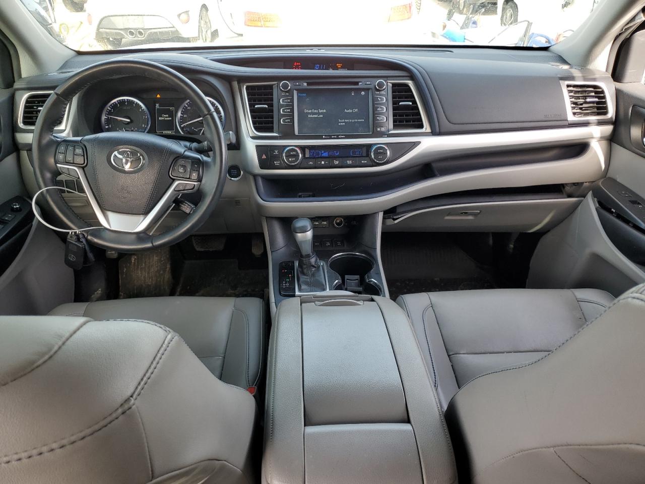 2019 Toyota Highlander - Image 8