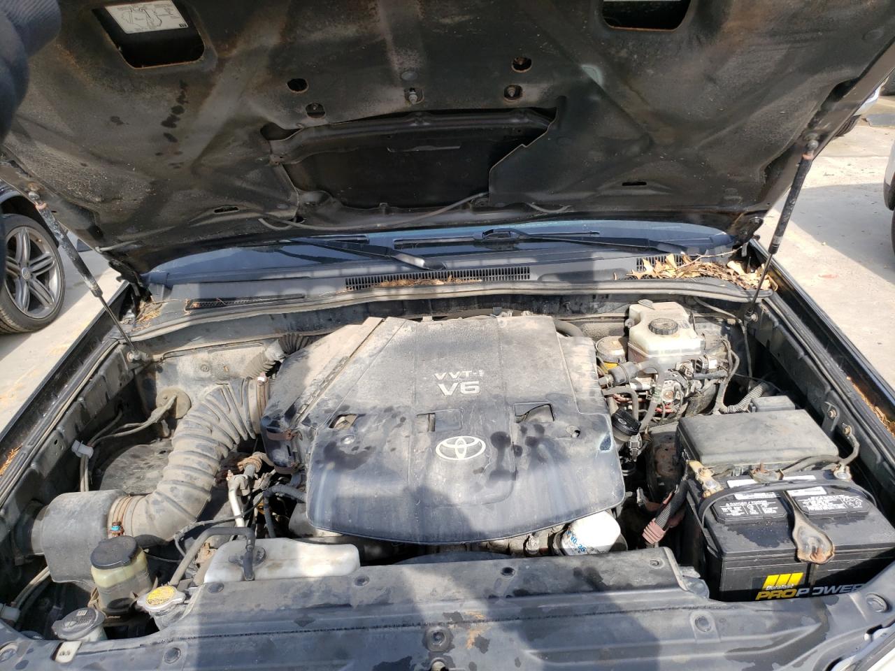 2004 Toyota 4Runner - Image 12