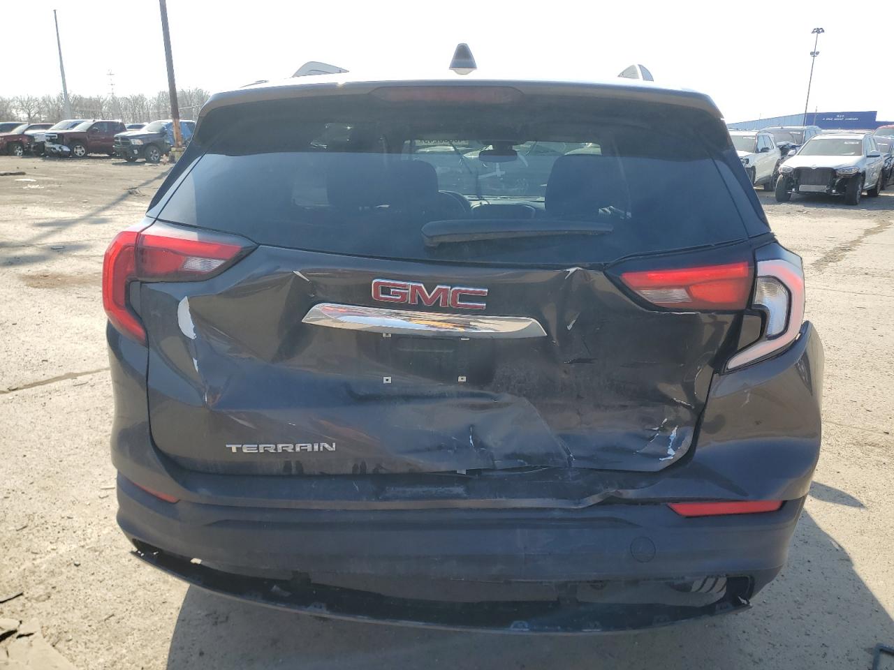 2019 GMC Terrain - Image 6