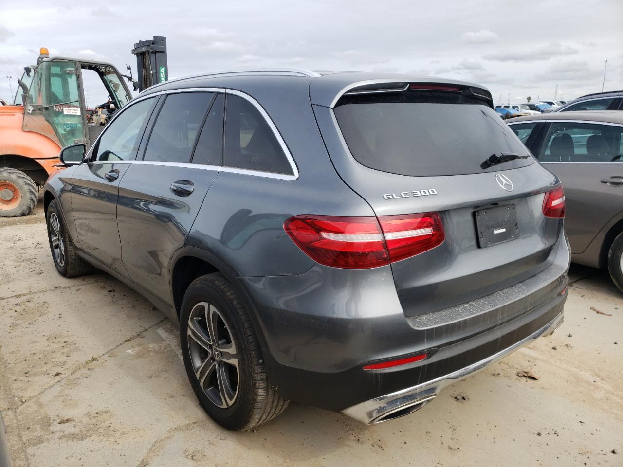2018 Mercedes-Benz GLC - Image 2