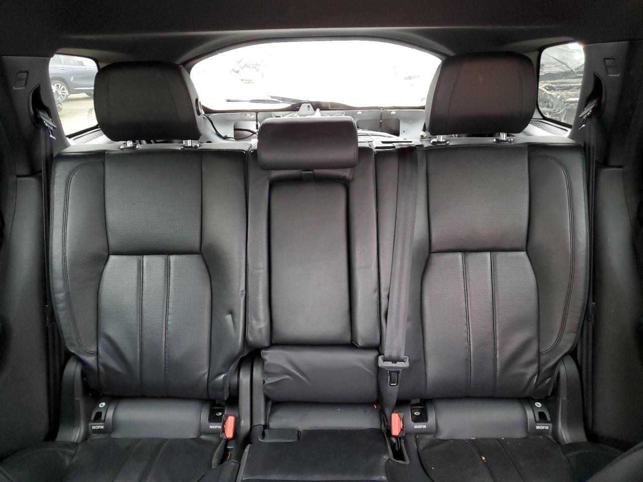 2017 Land Rover Discovery - Image 10