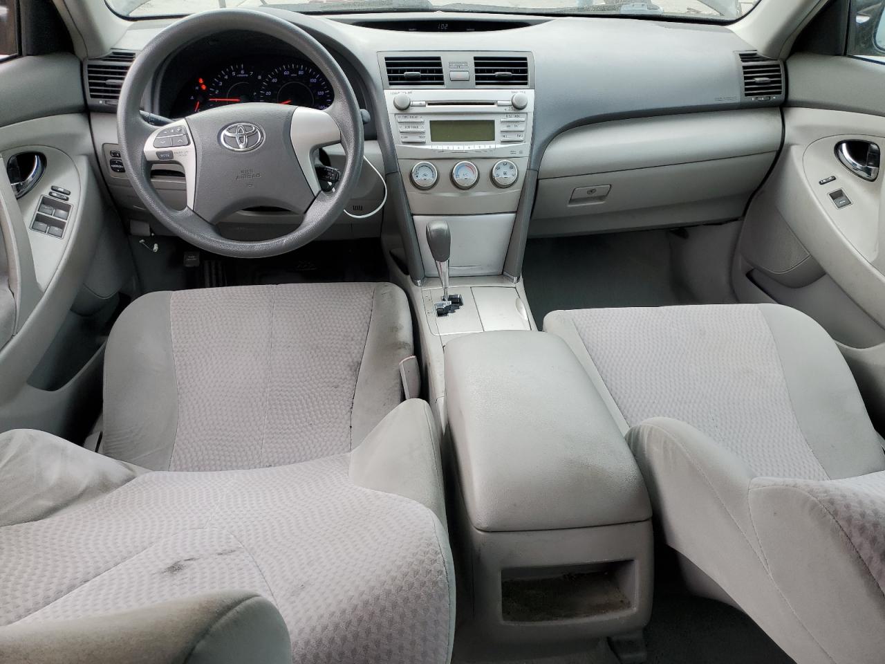 2010 Toyota Camry - Image 8