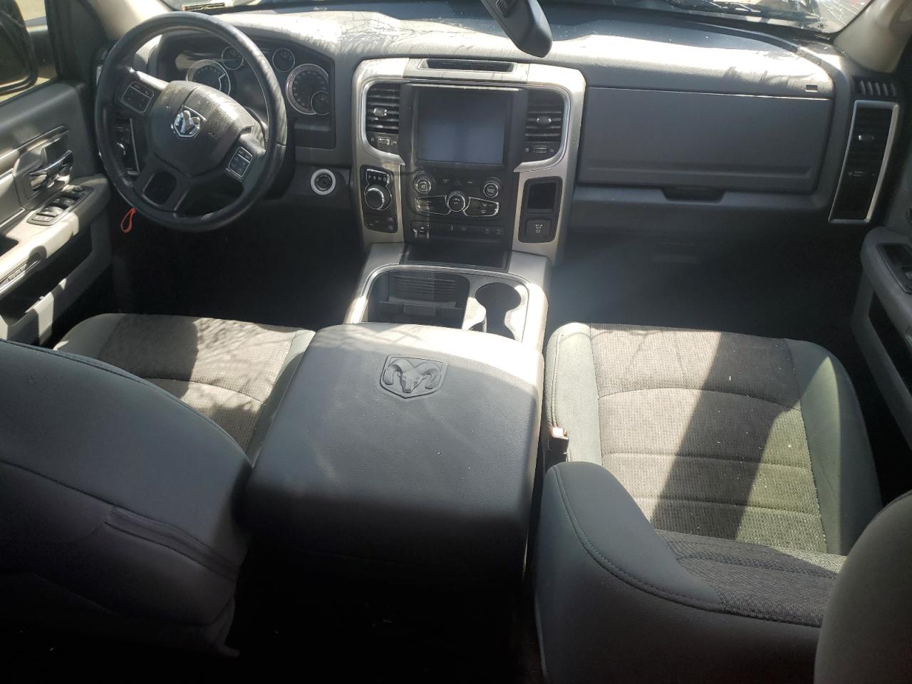 2016 RAM 1500 - Image 8