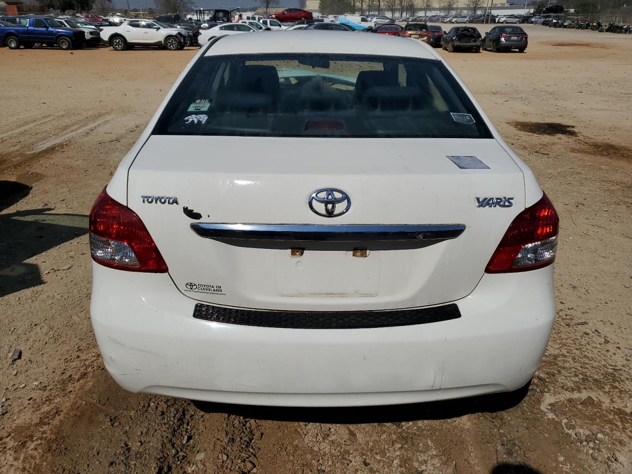 2010 Toyota Yaris - Image 6