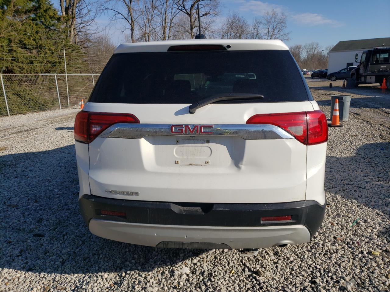 2017 GMC Acadia - Image 6