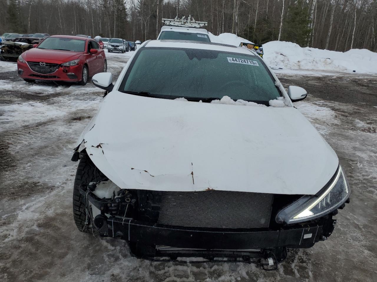 2019 Hyundai Elantra - Image 5