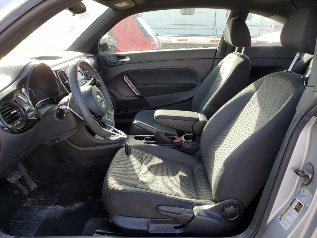 2014 Volkswagen Beetle - Image 7