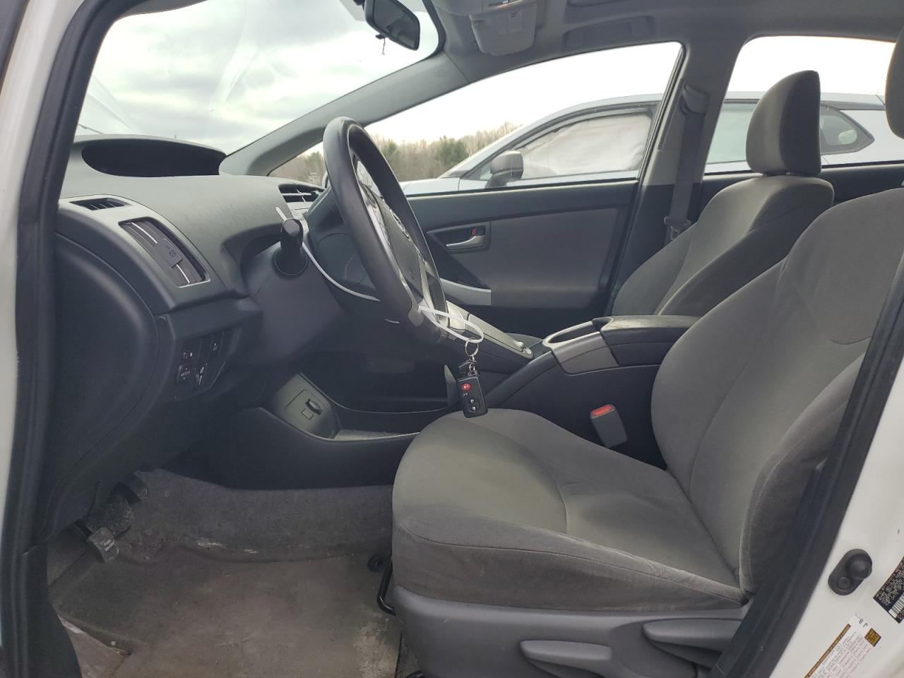 2014 Toyota Prius - Image 7