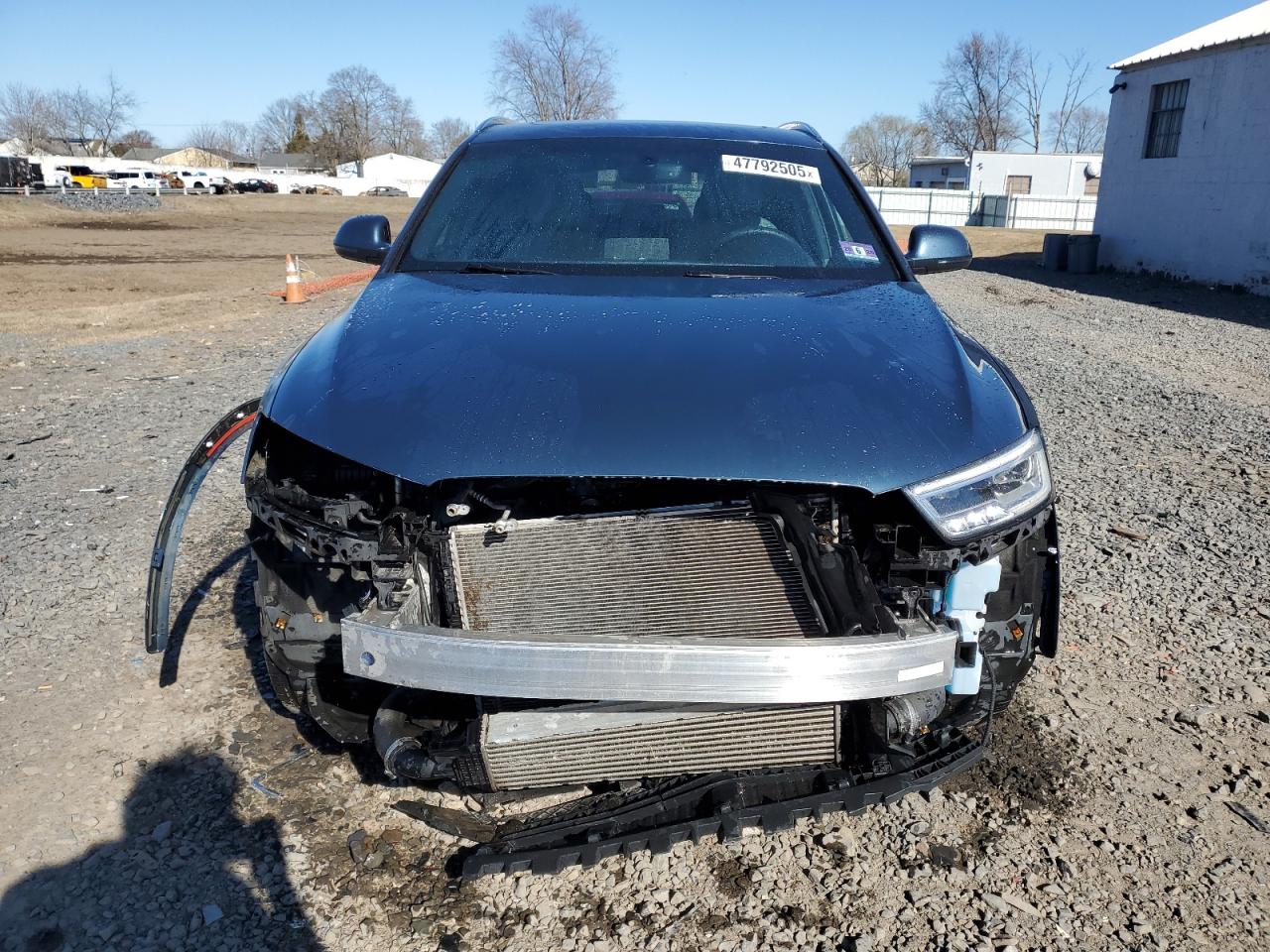 2018 Audi Q3 - Image 5
