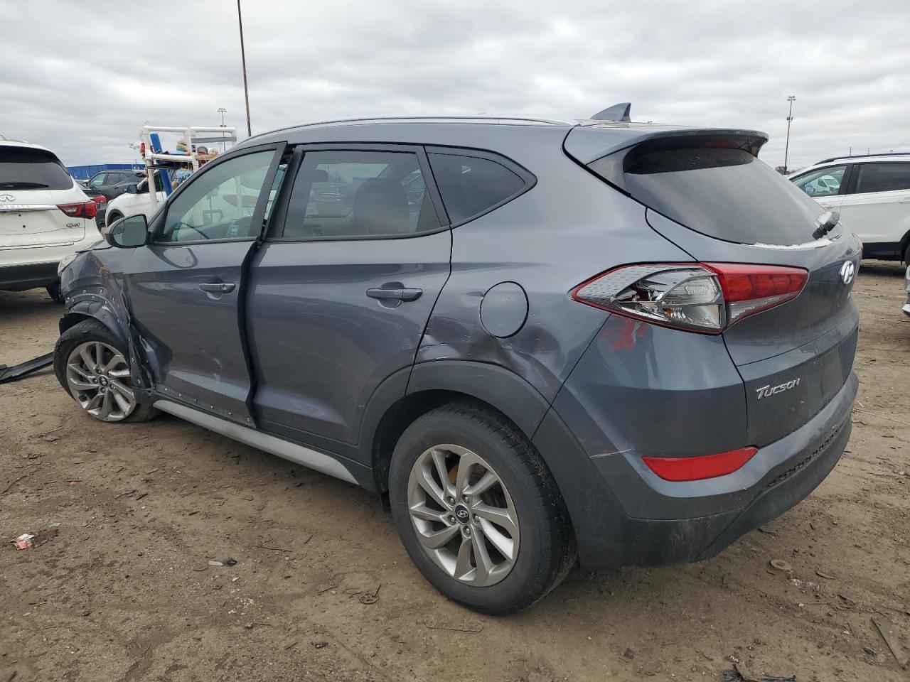 2018 Hyundai Tucson - Image 2