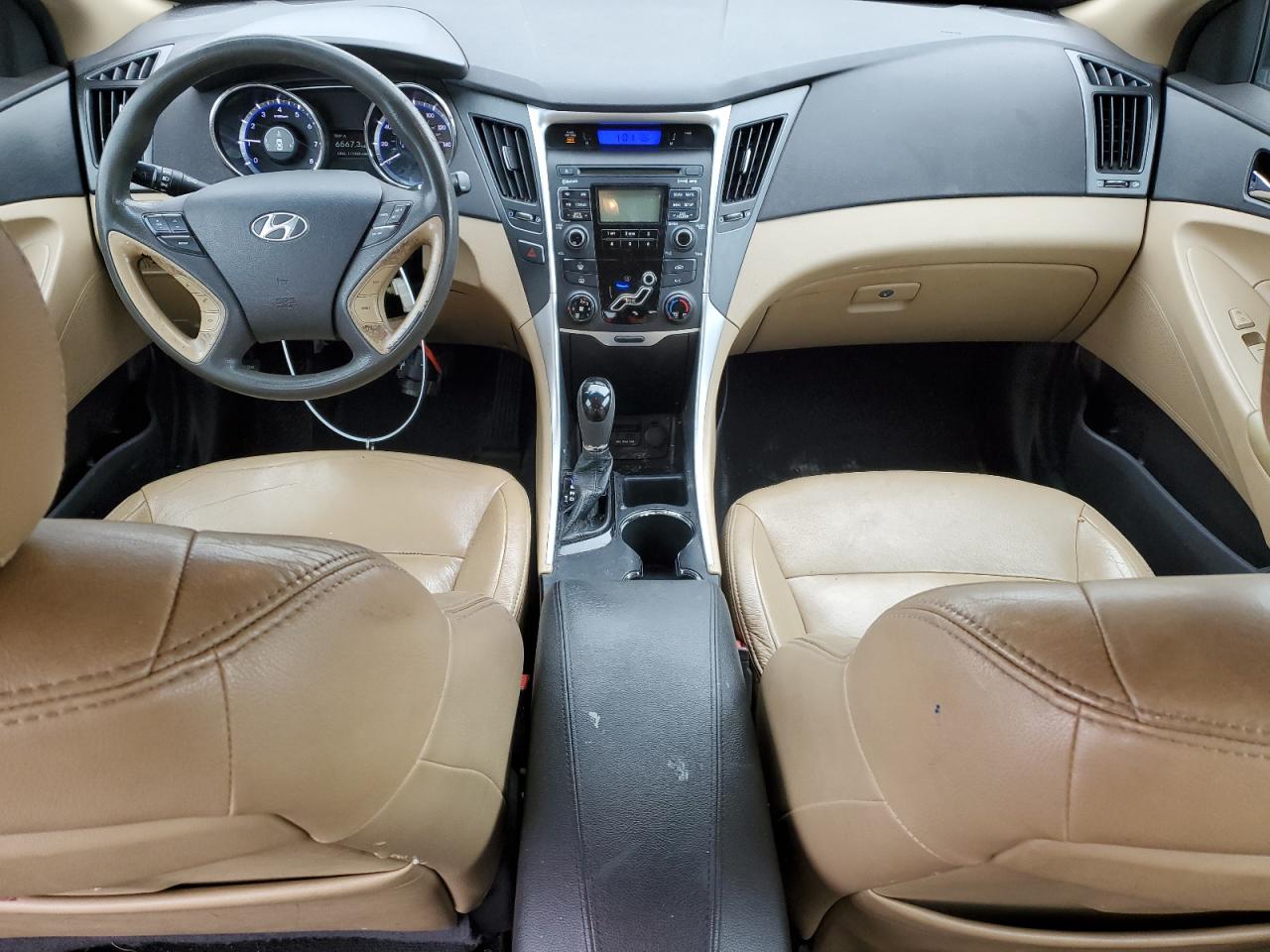 2011 Hyundai Sonata - Image 8