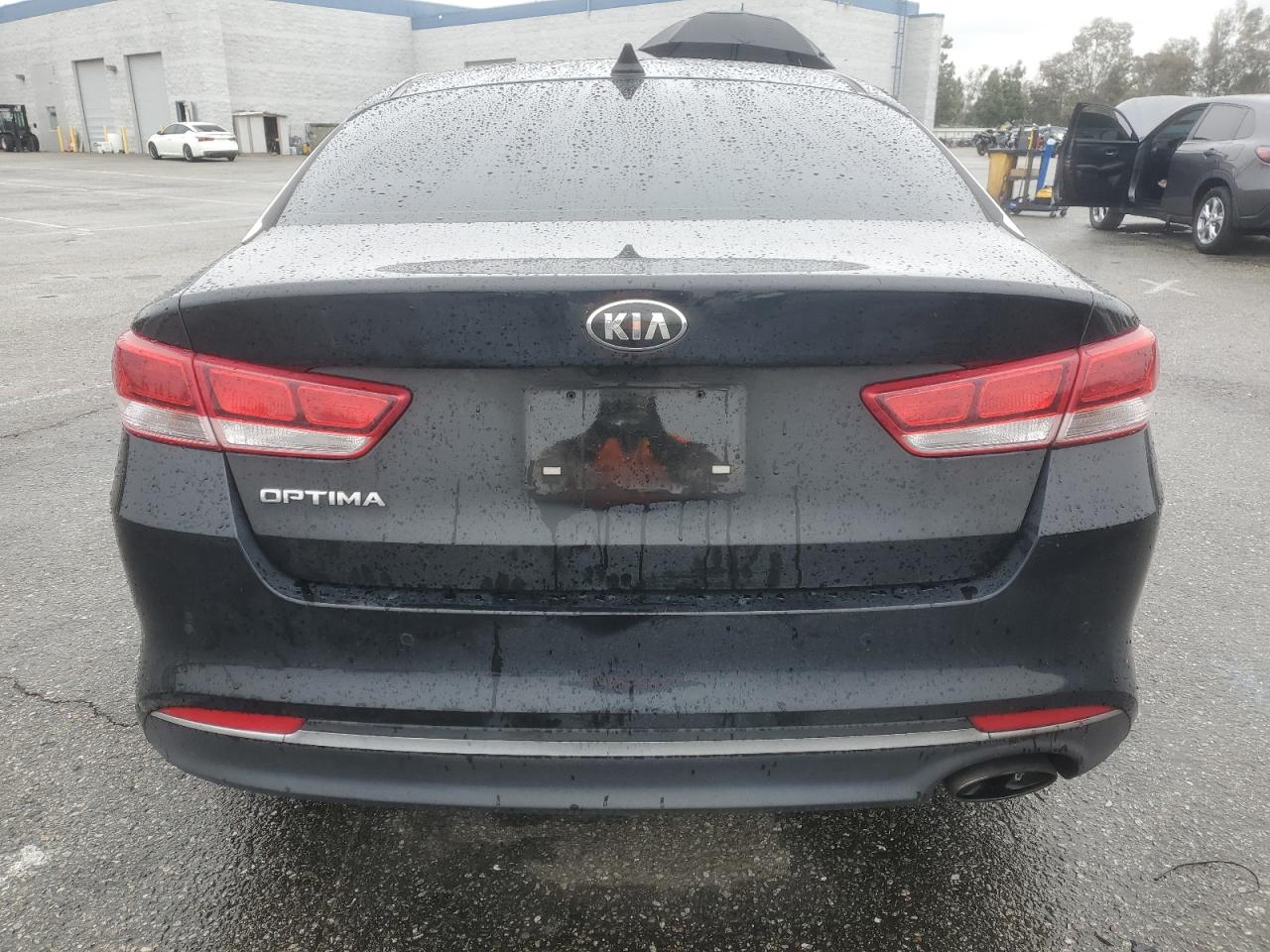 2018 Kia Optima - Image 6