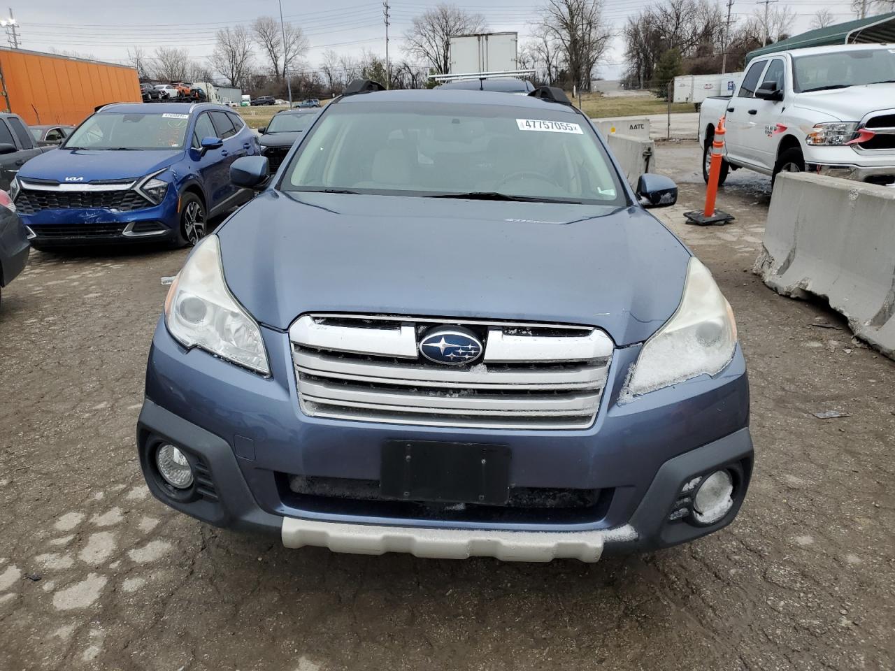 2014 Subaru Outback - Image 5