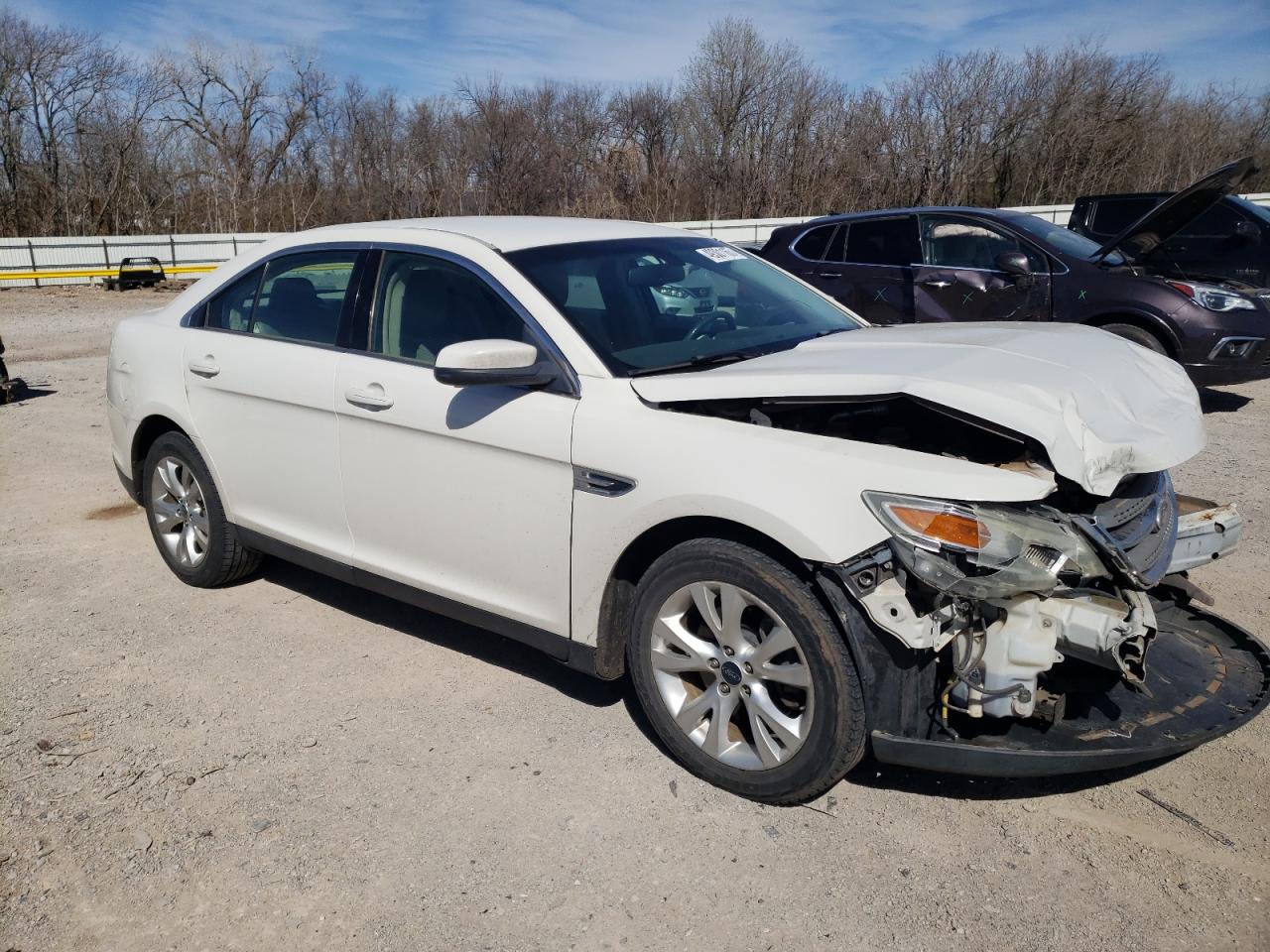 2010 Ford Taurus - Image 4