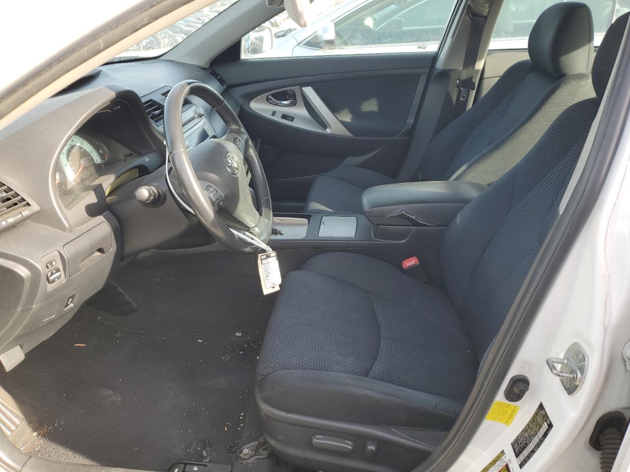 2011 Toyota Camry - Image 7