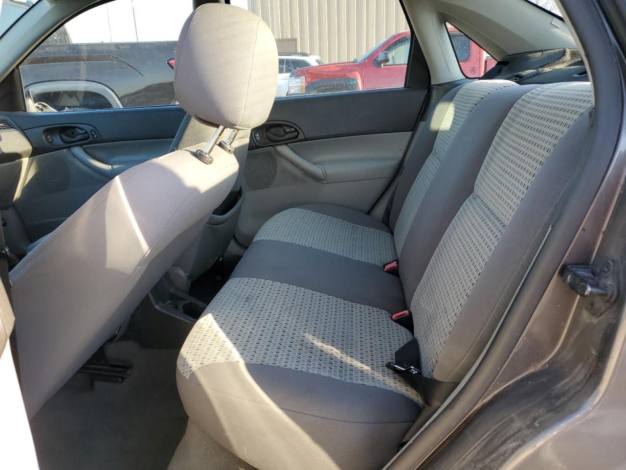 2007 Ford Focus - Image 10