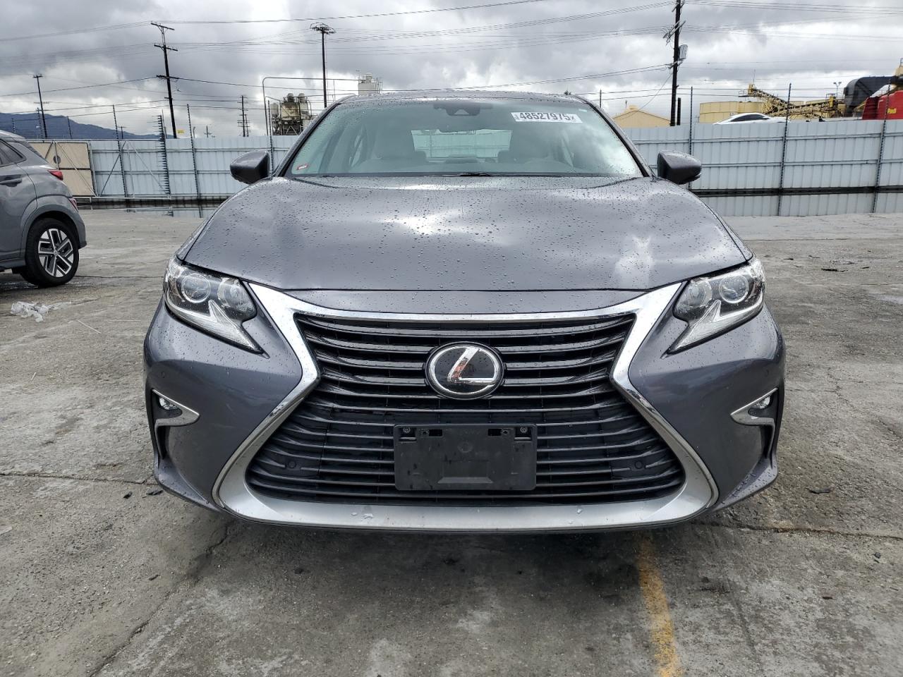 2017 Lexus ES - Image 5