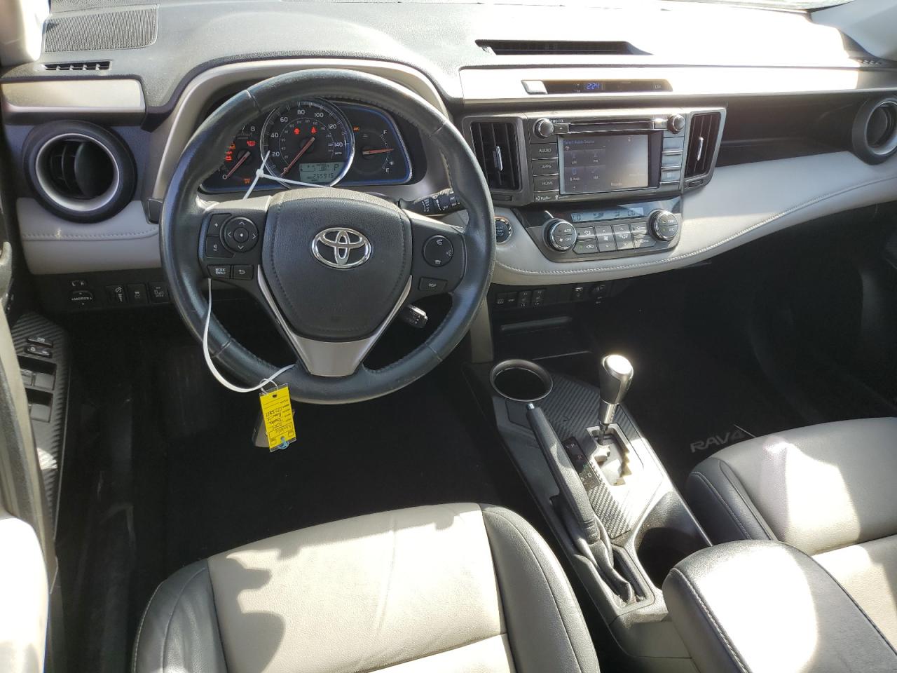 2014 Toyota RAV 4 - Image 8
