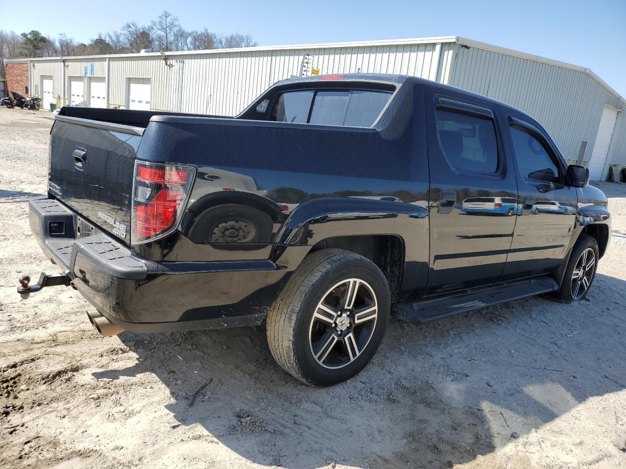 2014 Honda Ridgeline - Image 3