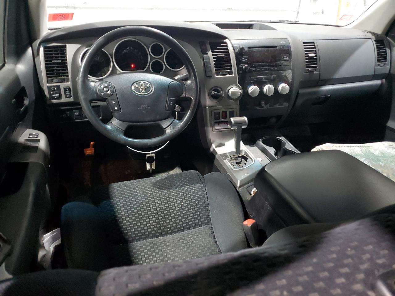 2010 Toyota Tundra - Image 8