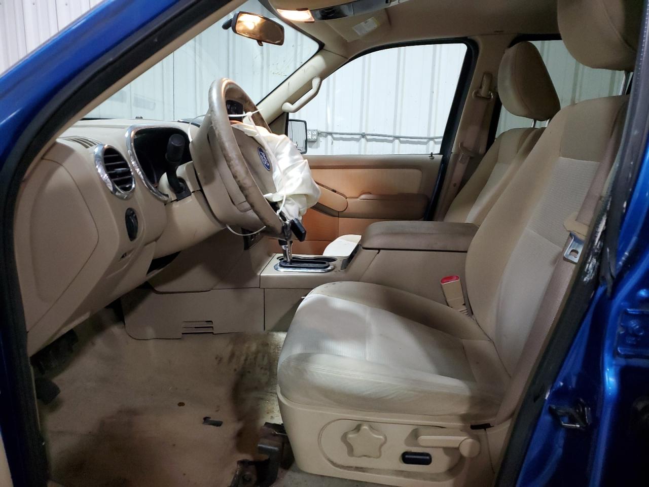 2010 Ford Explorer - Image 7