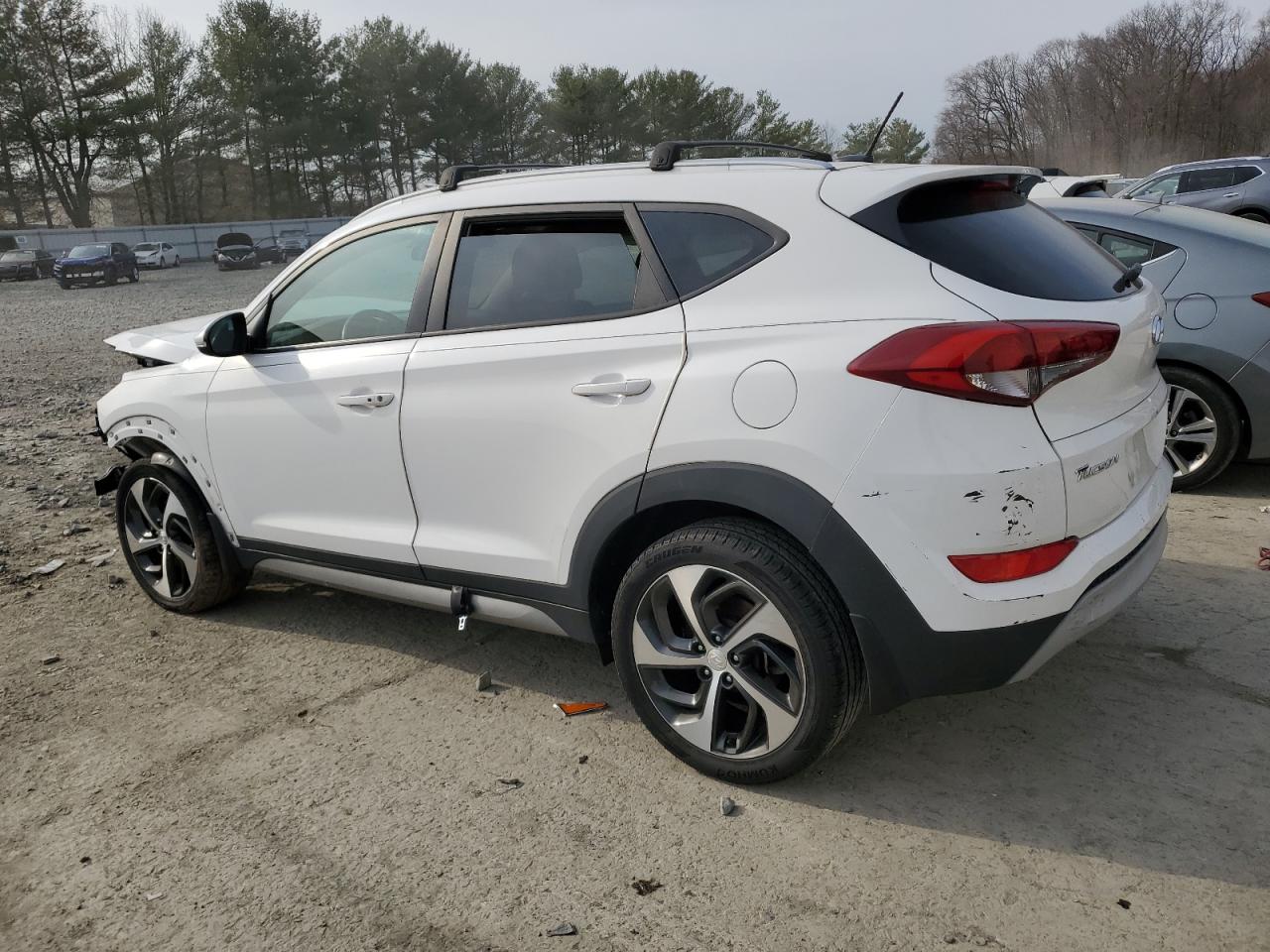 2017 Hyundai Tucson - Image 2