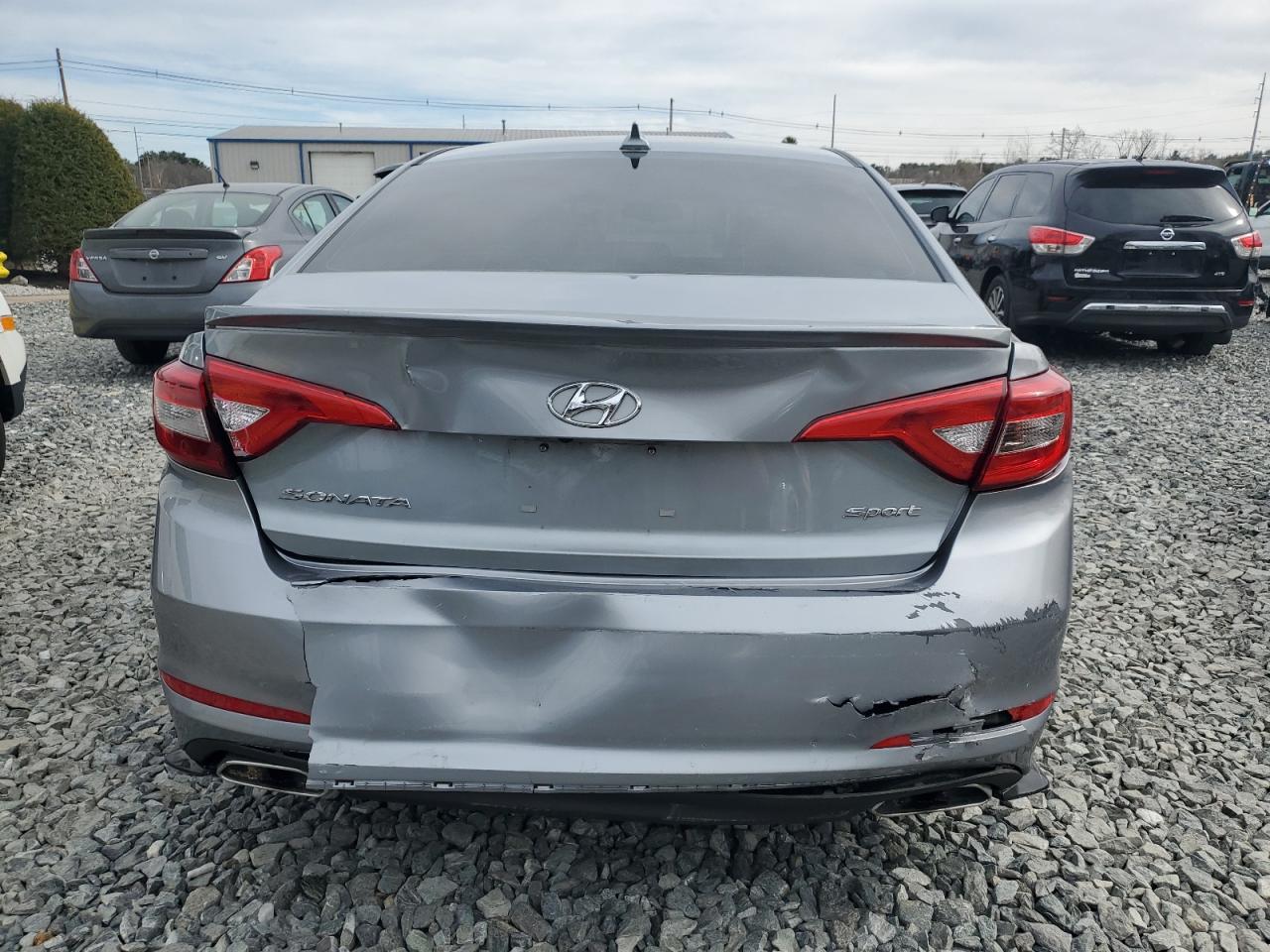 2015 Hyundai Sonata - Image 6
