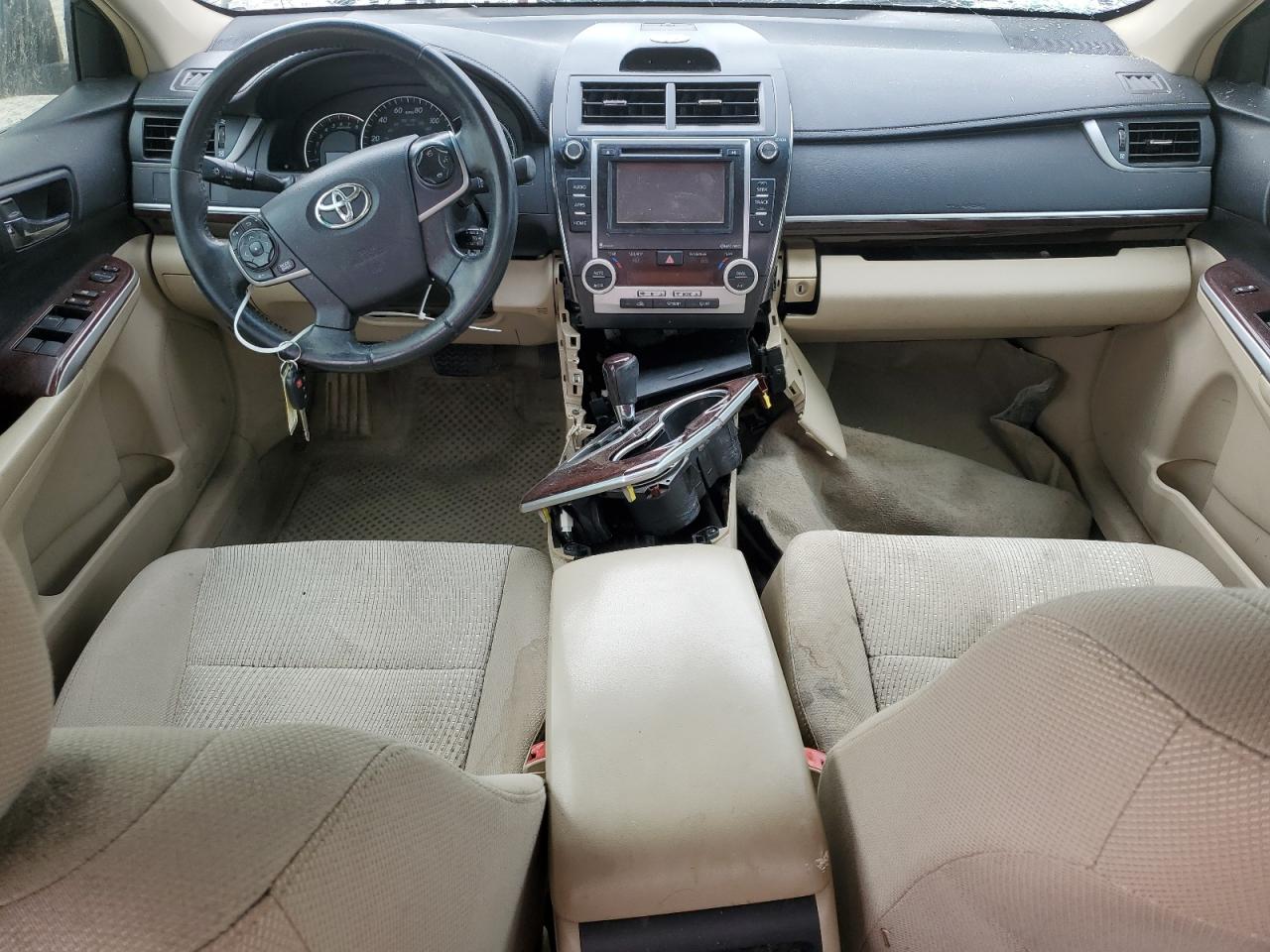 2014 Toyota Camry - Image 8