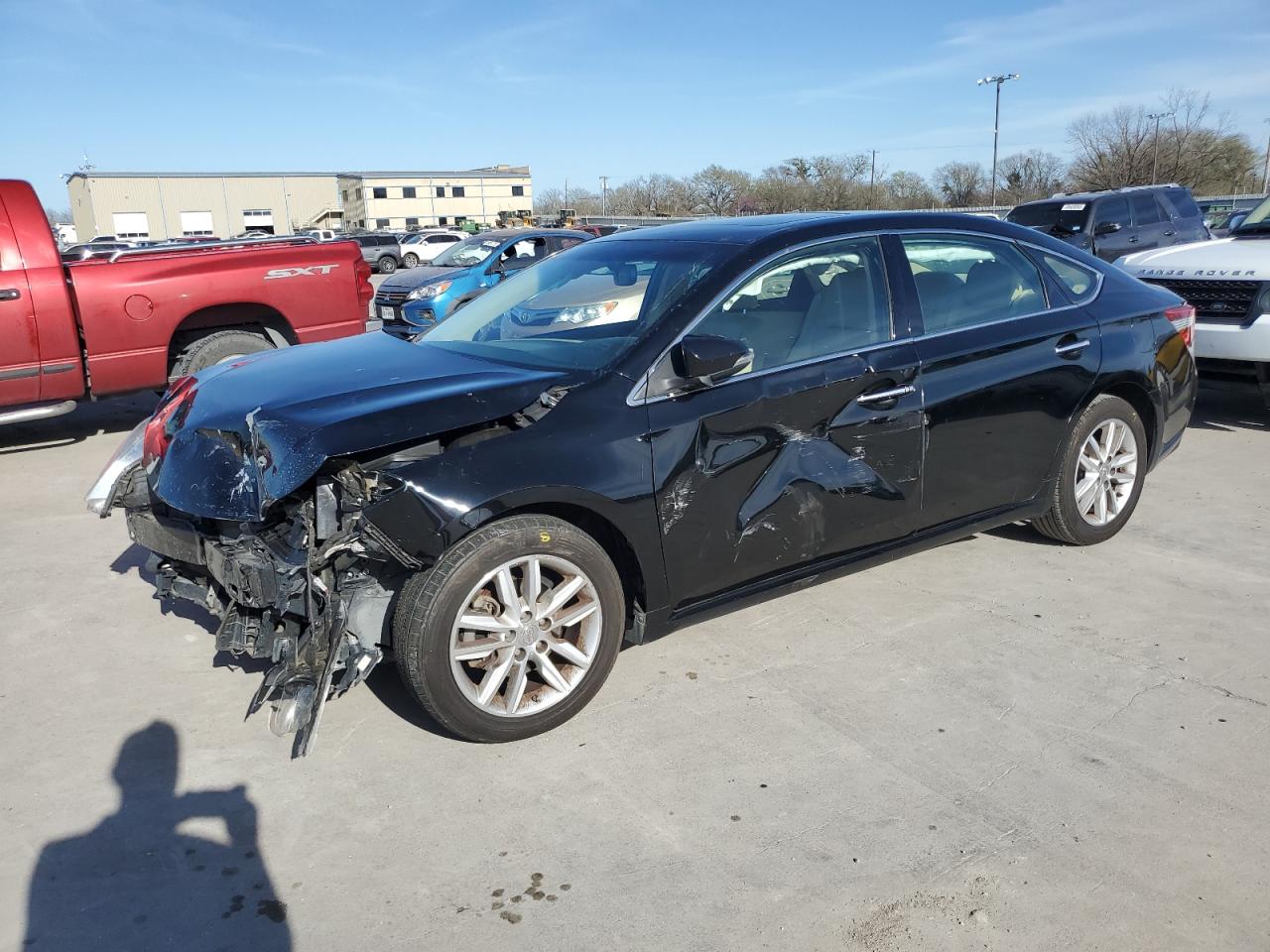2015 Toyota Avalon - Image 1