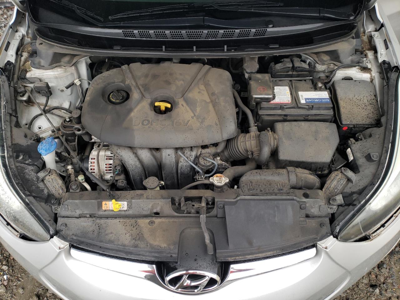 2015 Hyundai Elantra - Image 11