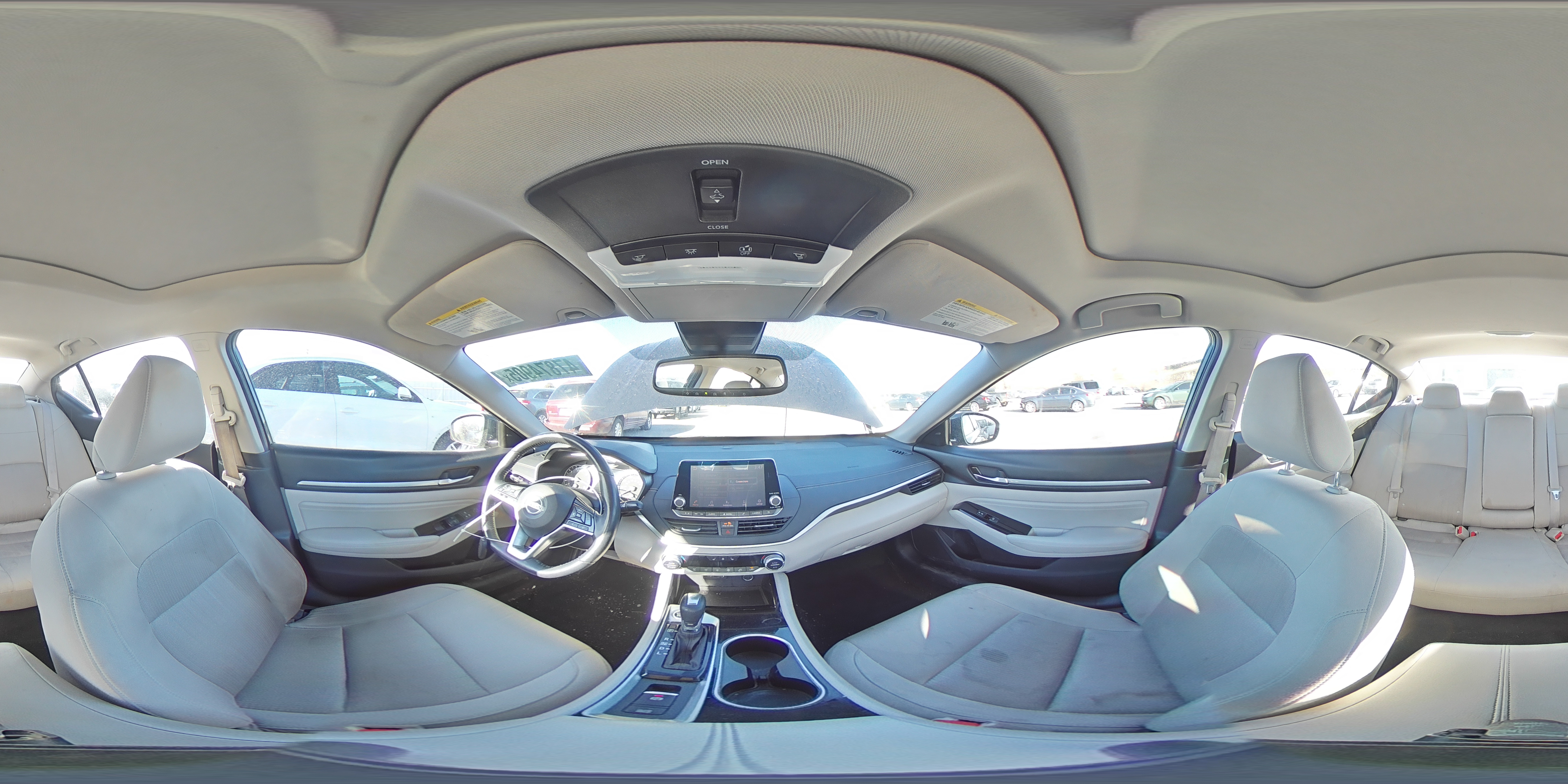 2020 Nissan Altima - Image 13