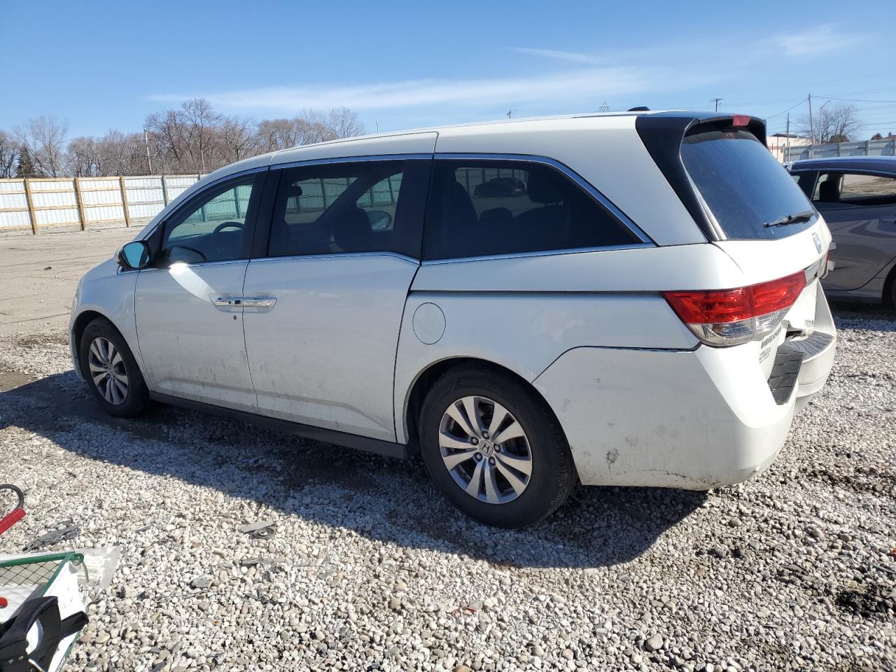 2015 Honda Odyssey - Image 2