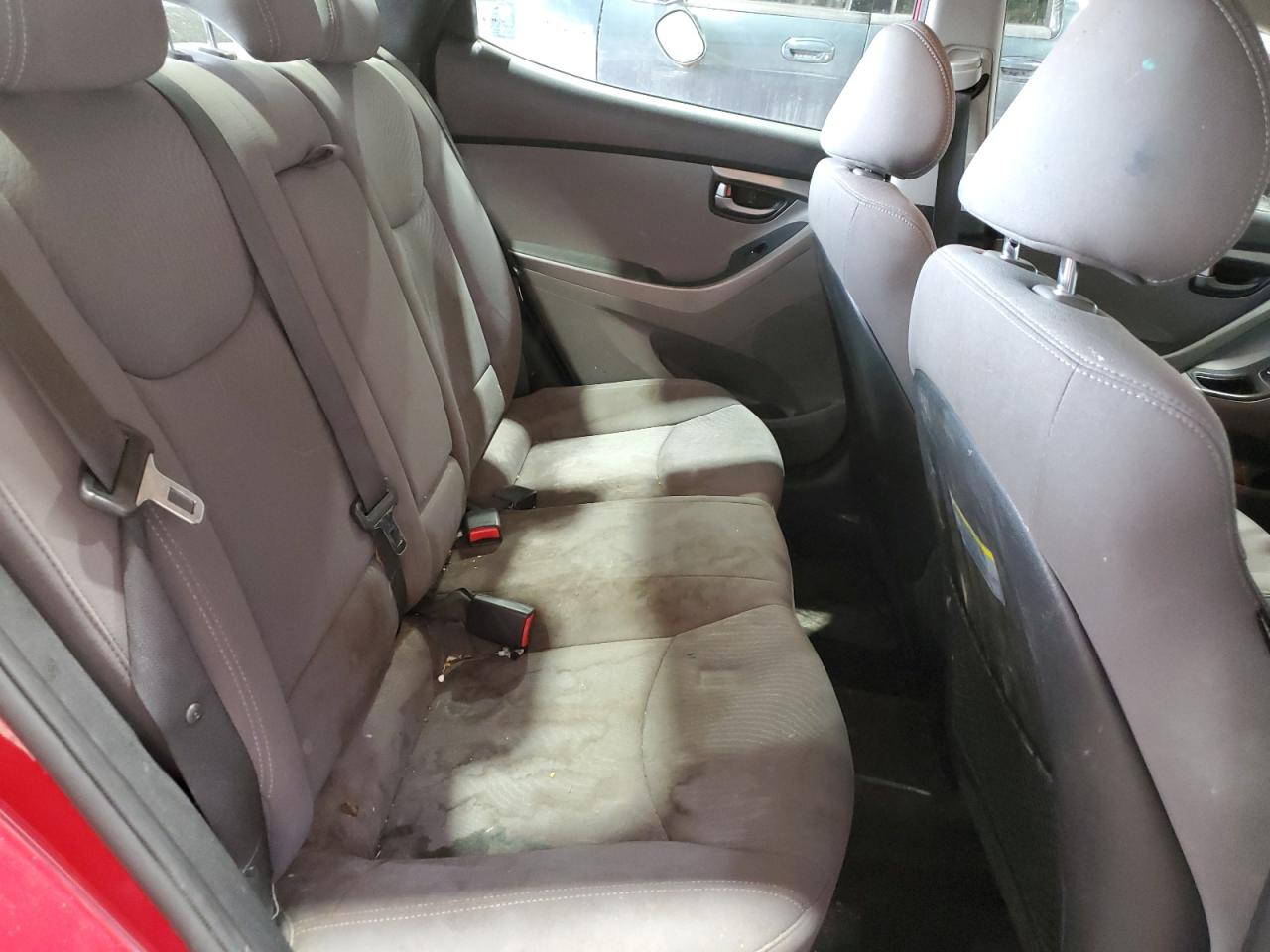 2014 Hyundai Elantra - Image 10