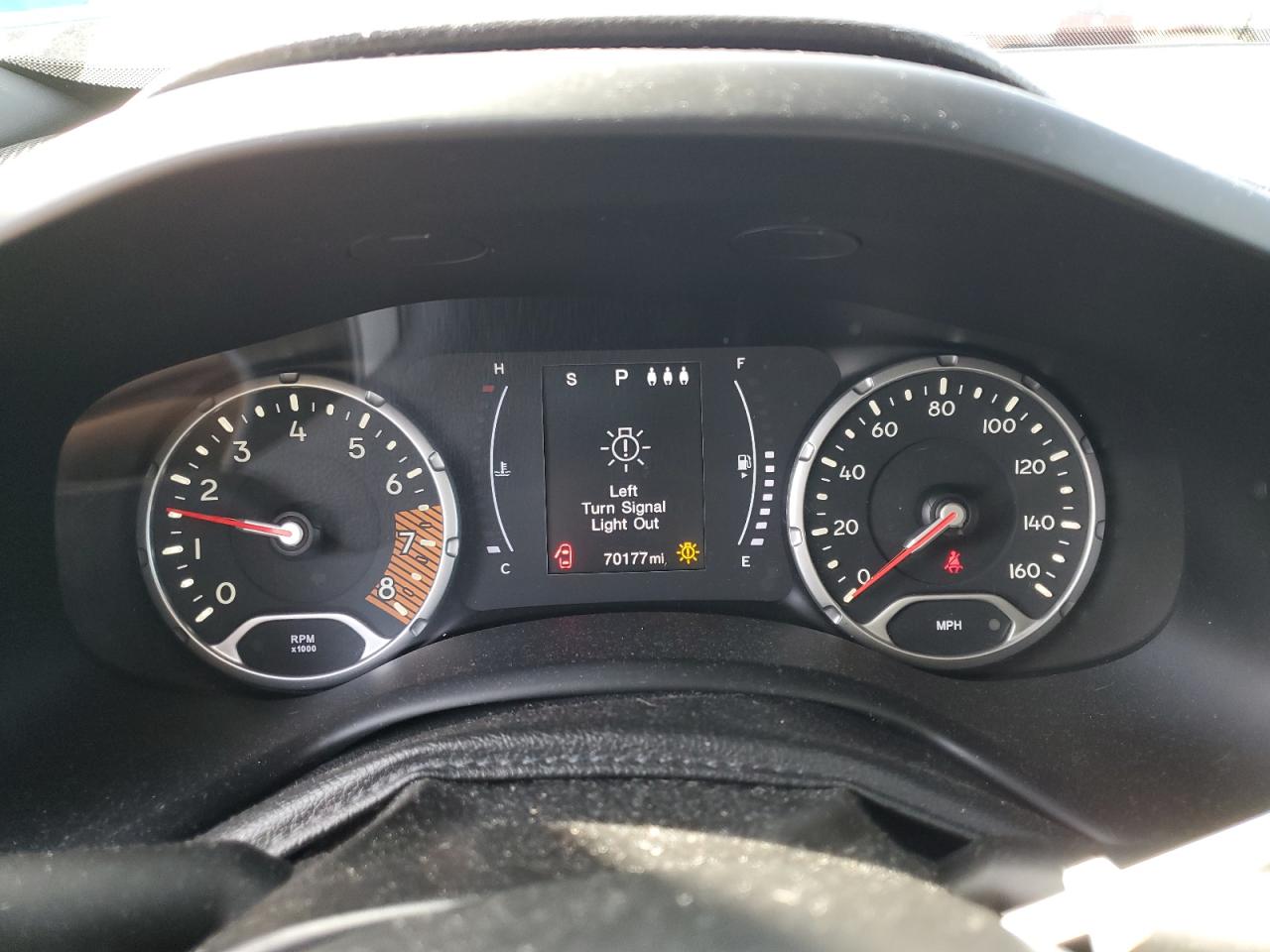2019 Jeep Renegade - Image 9