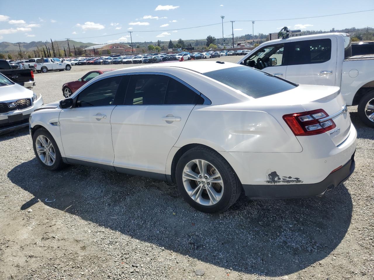 2013 Ford Taurus - Image 2