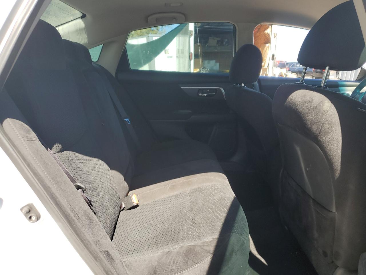 2015 Nissan Altima - Image 10