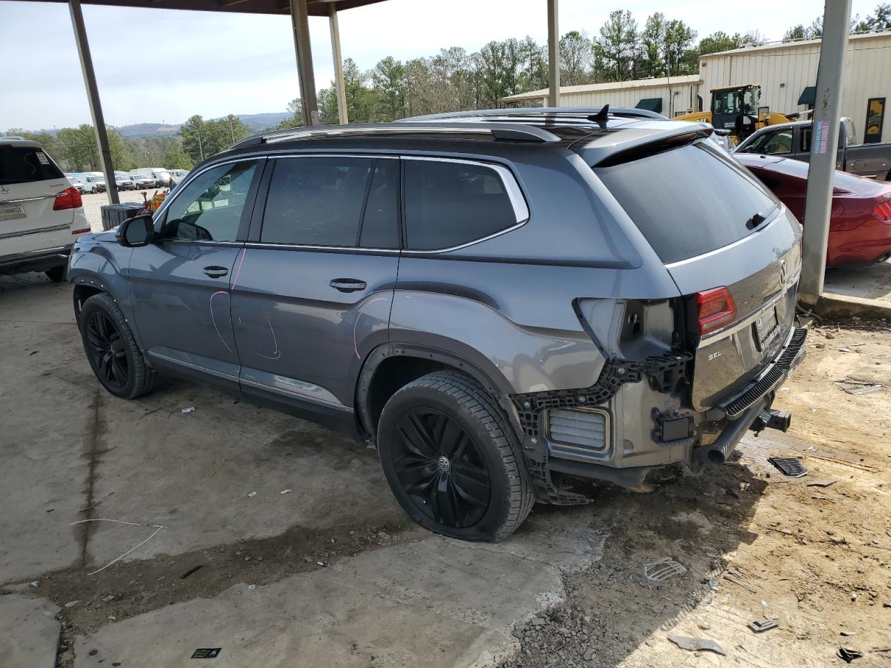 2018 Volkswagen Atlas - Image 2