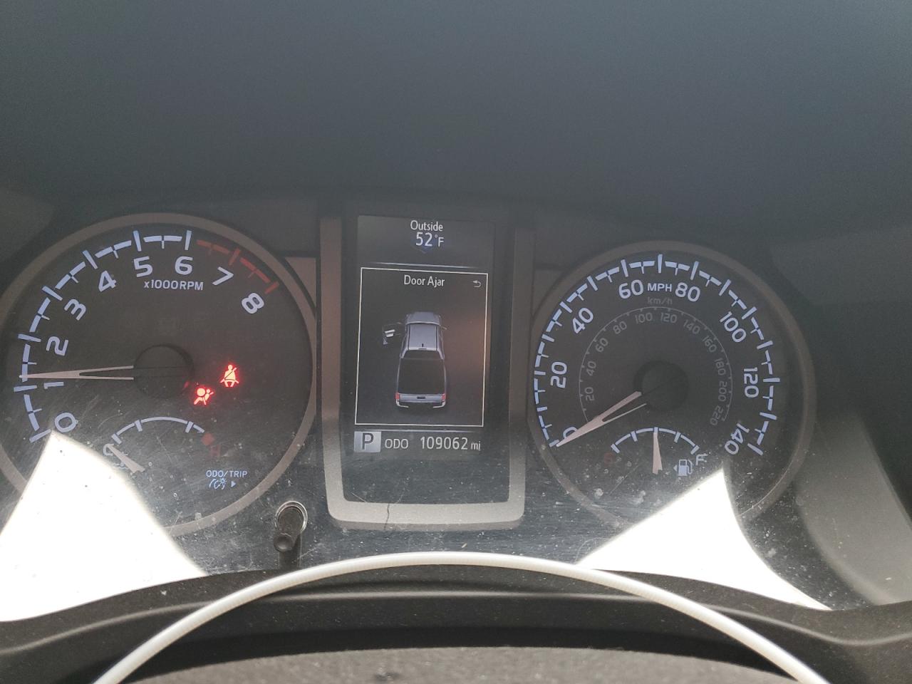 2016 Toyota Tacoma - Image 9