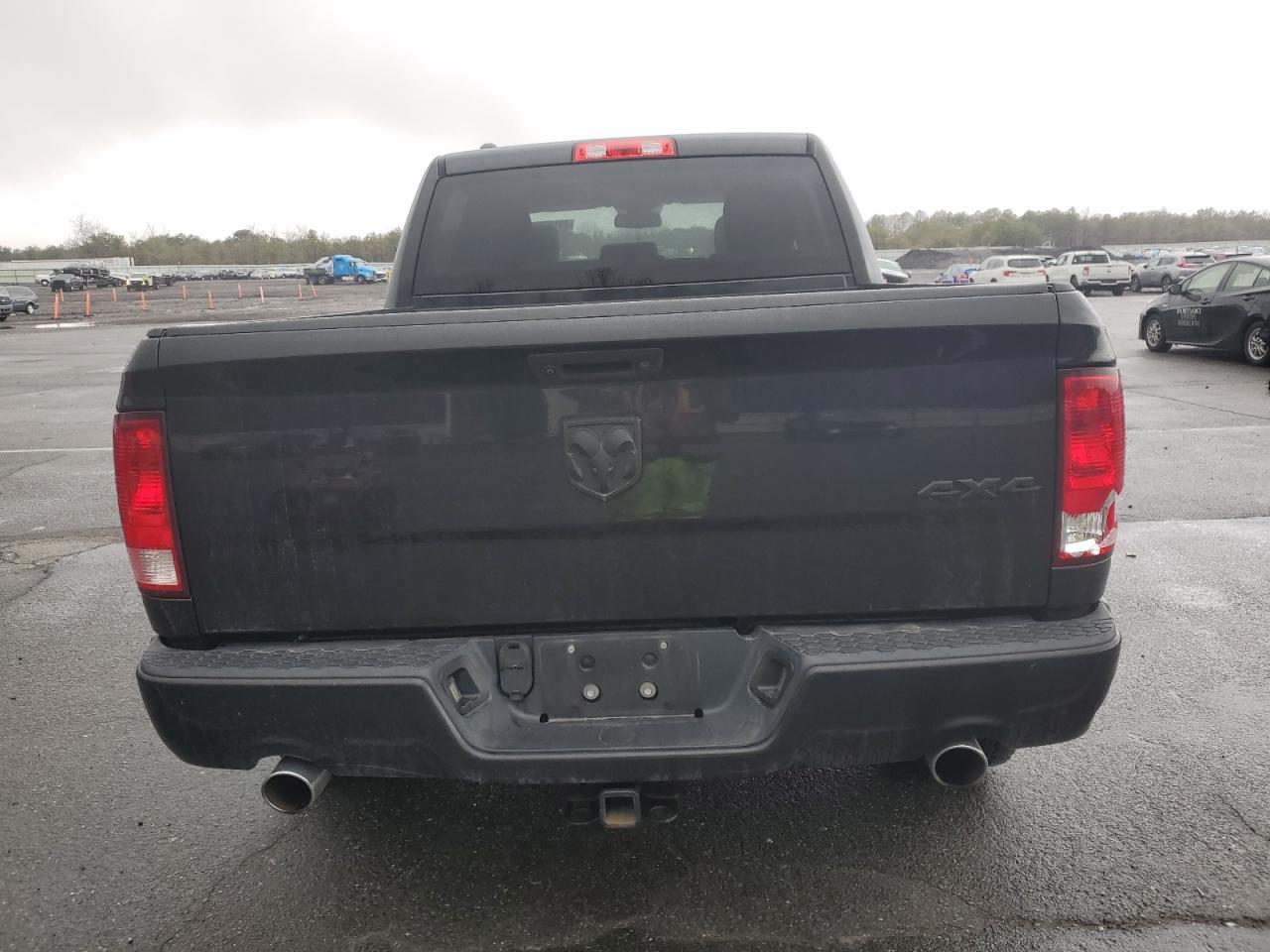 2016 RAM 1500 - Image 6