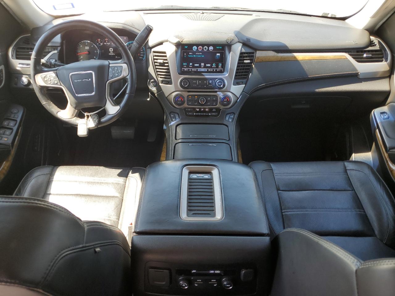 2017 GMC Yukon - Image 8