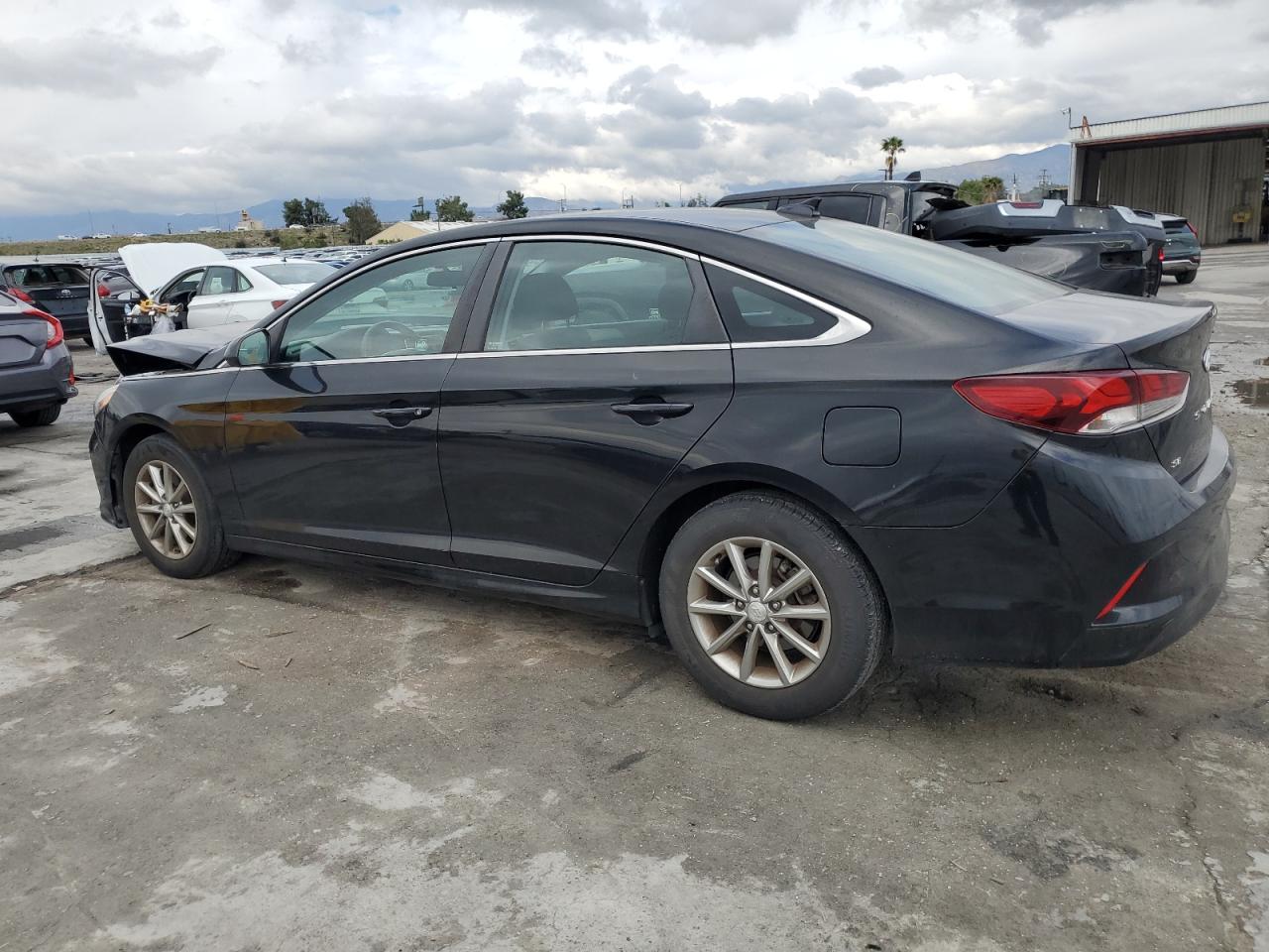 2019 Hyundai Sonata - Image 2