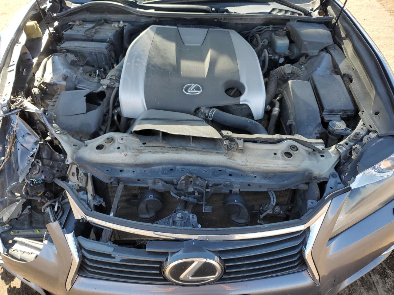 2014 Lexus GS - Image 11