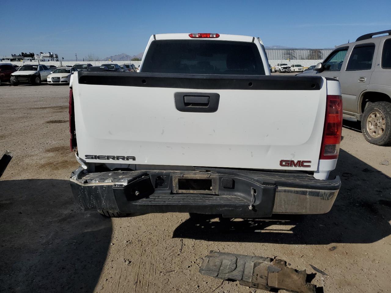 2013 GMC Sierra - Image 6